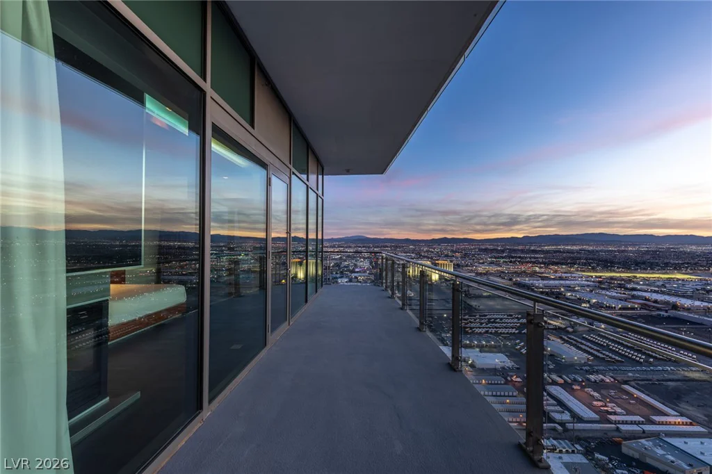 4381 Flamingo, Las Vegas, NV 89103