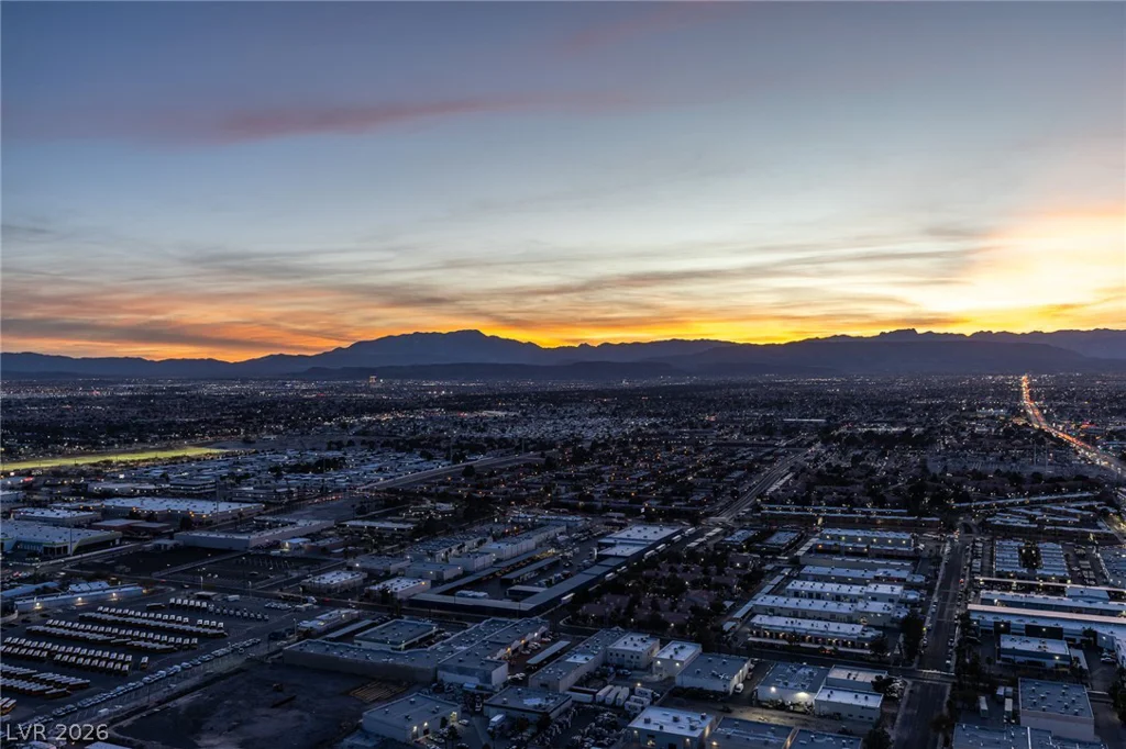 4381 Flamingo, Las Vegas, NV 89103