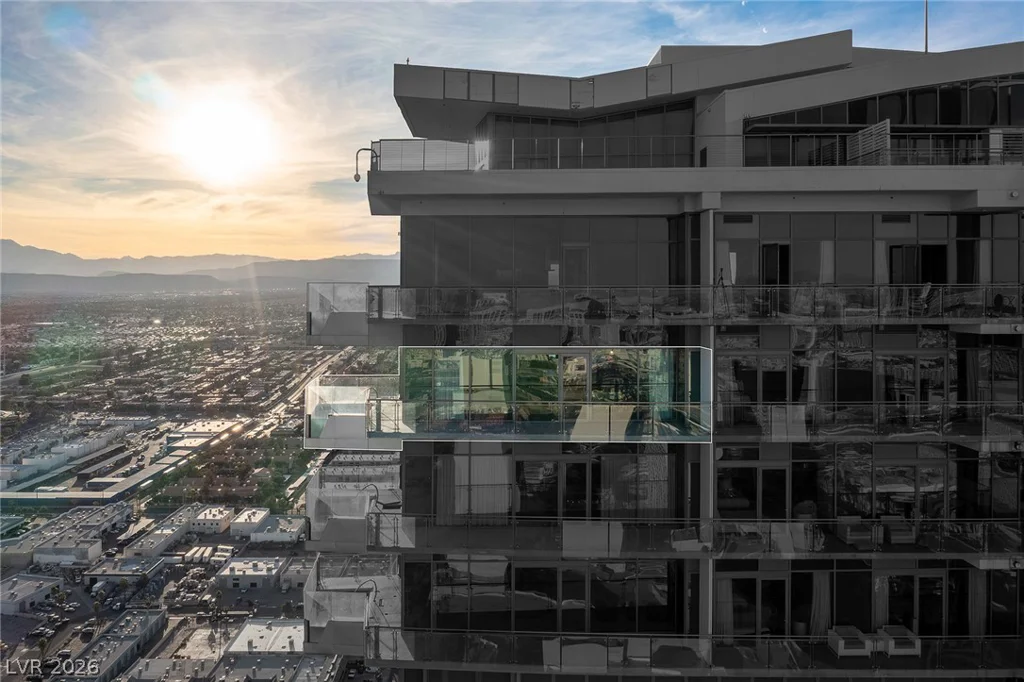4381 Flamingo, Las Vegas, NV 89103