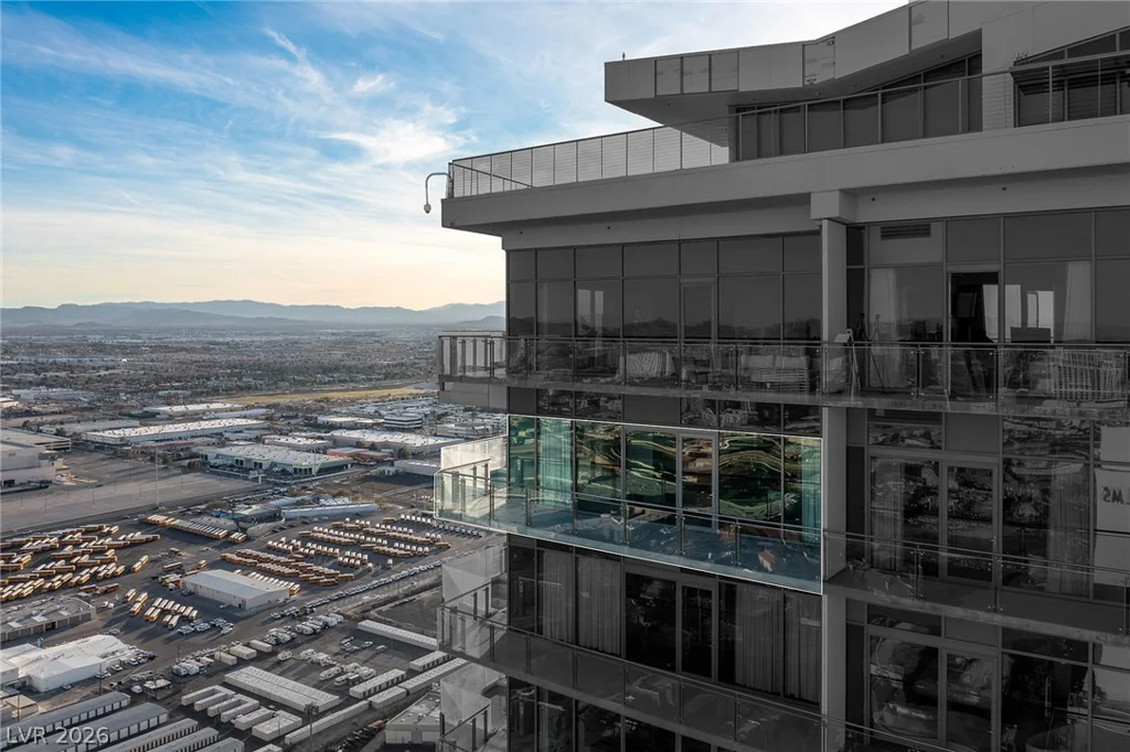 4381 Flamingo, Las Vegas, NV 89103