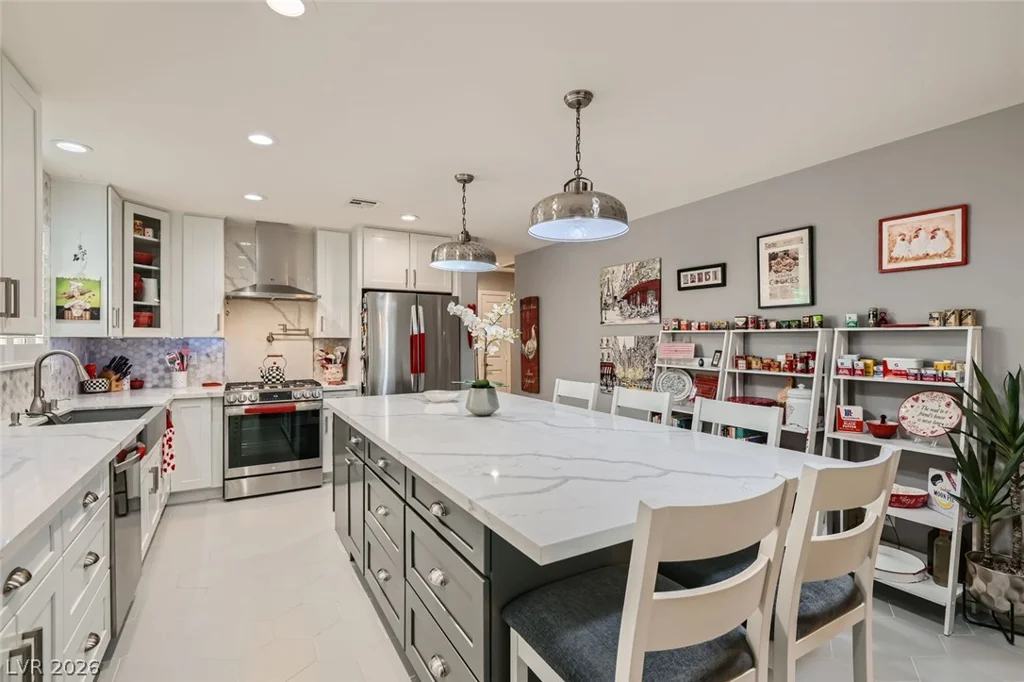 10801 Wallflower, Las Vegas, NV 89135