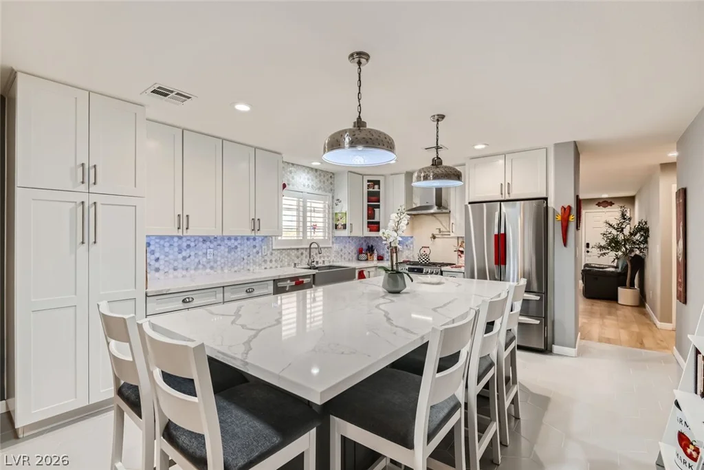 10801 Wallflower, Las Vegas, NV 89135