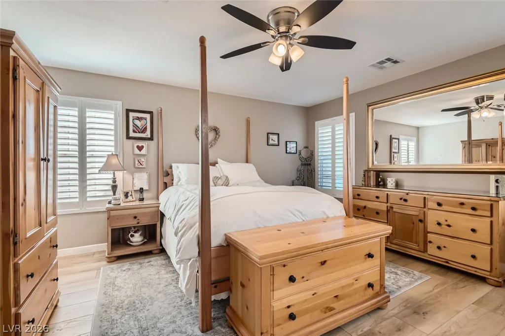 10801 Wallflower, Las Vegas, NV 89135