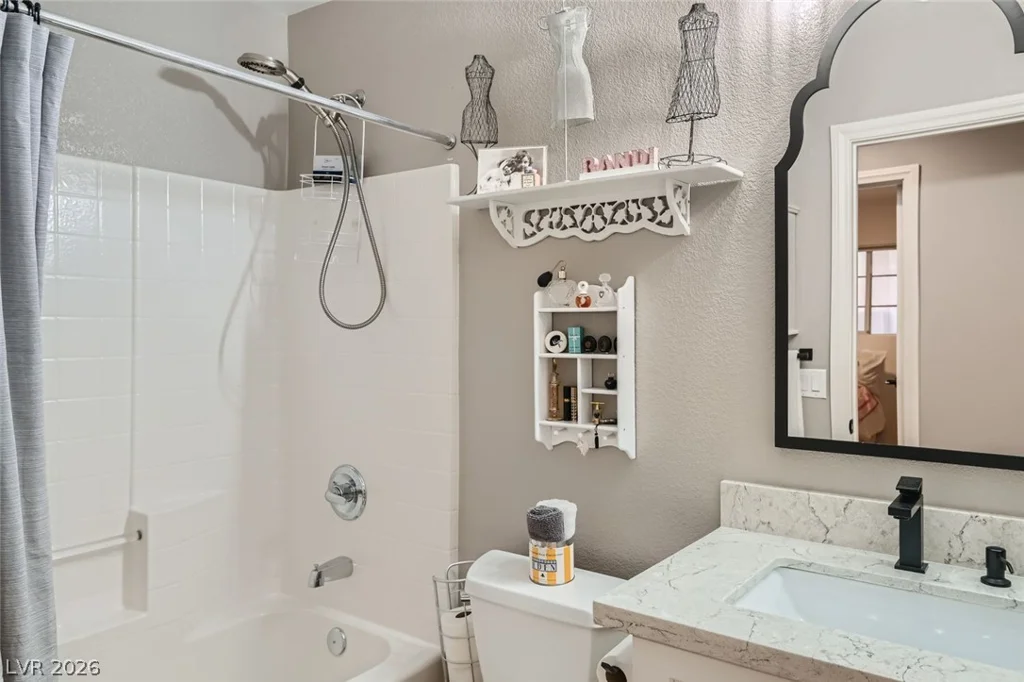 10801 Wallflower, Las Vegas, NV 89135