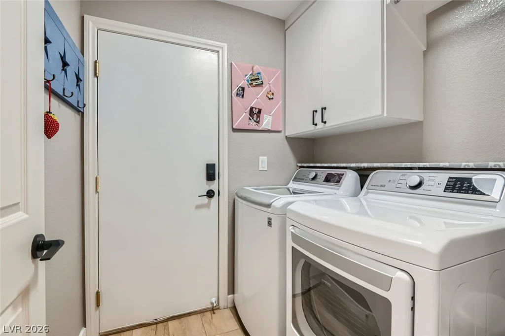 10801 Wallflower, Las Vegas, NV 89135