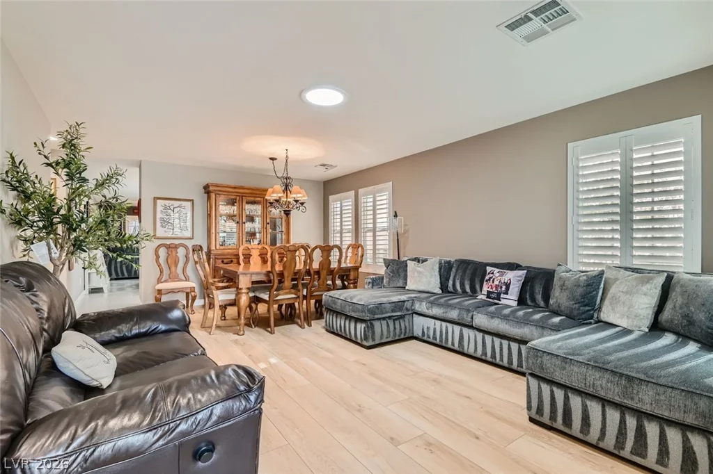 10801 Wallflower, Las Vegas, NV 89135