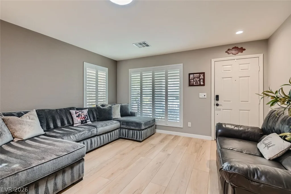 10801 Wallflower, Las Vegas, NV 89135