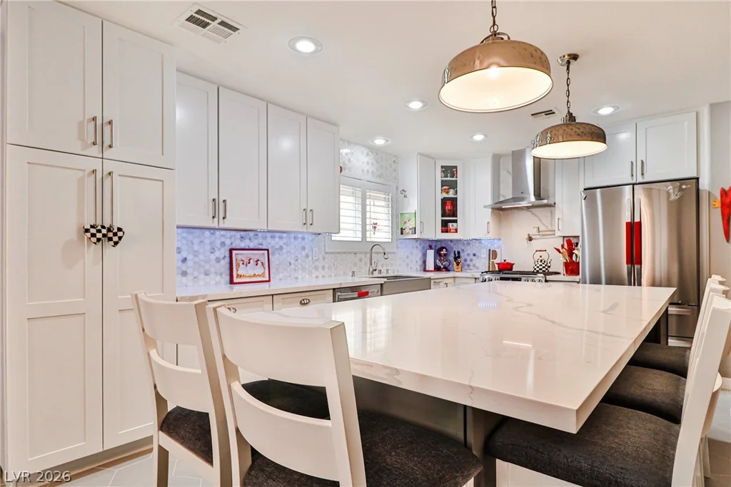 10801 Wallflower, Las Vegas, NV 89135