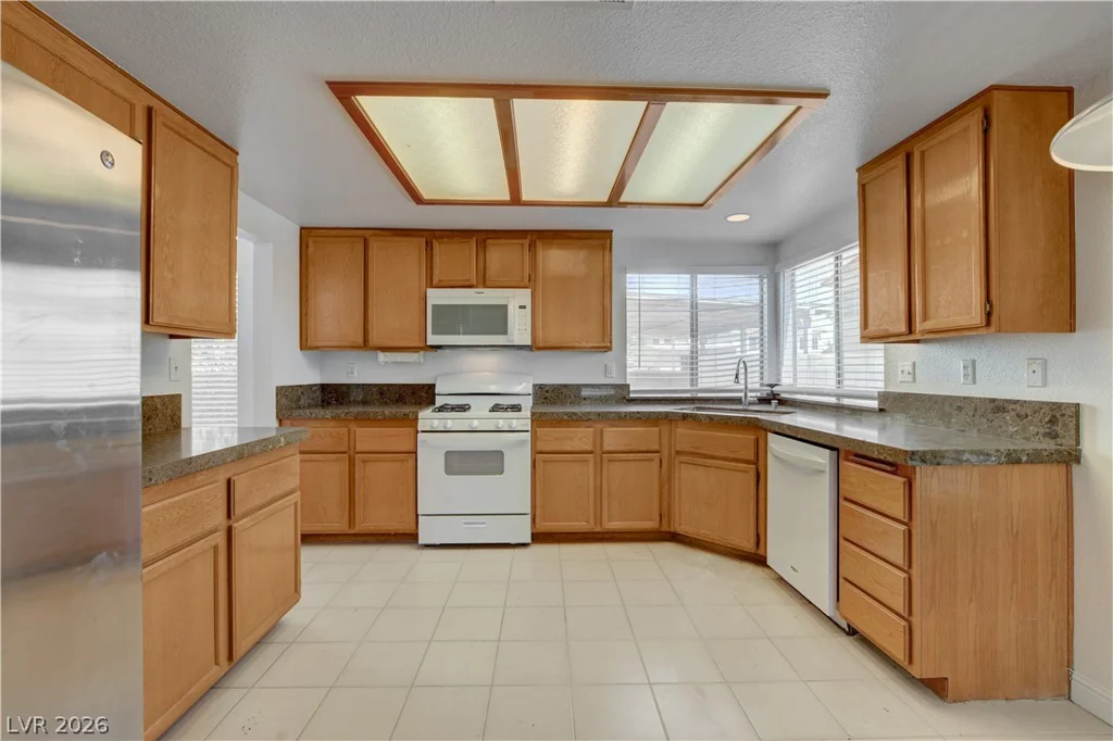1427 Desert Ridge, North Las Vegas, NV 89031