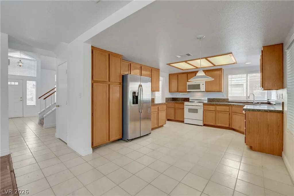1427 Desert Ridge, North Las Vegas, NV 89031