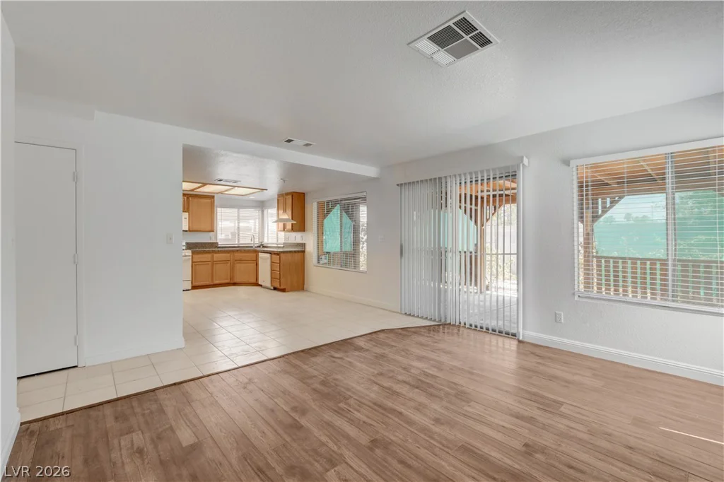 1427 Desert Ridge, North Las Vegas, NV 89031