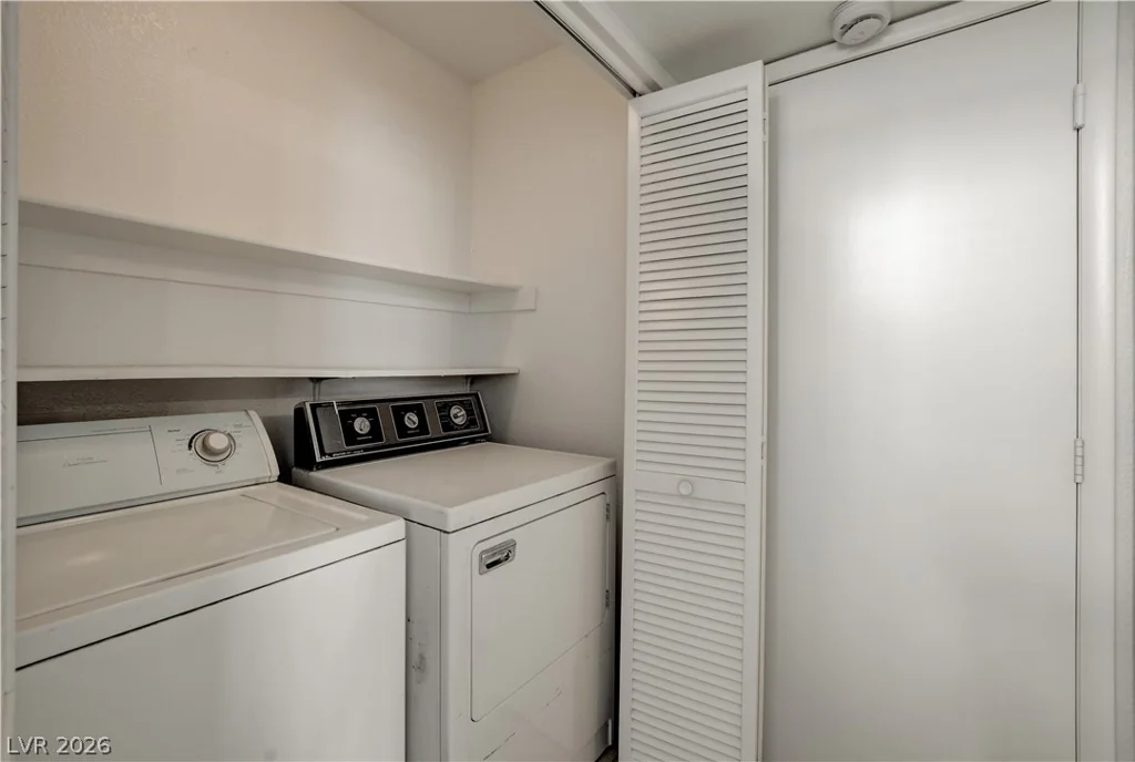 1427 Desert Ridge, North Las Vegas, NV 89031