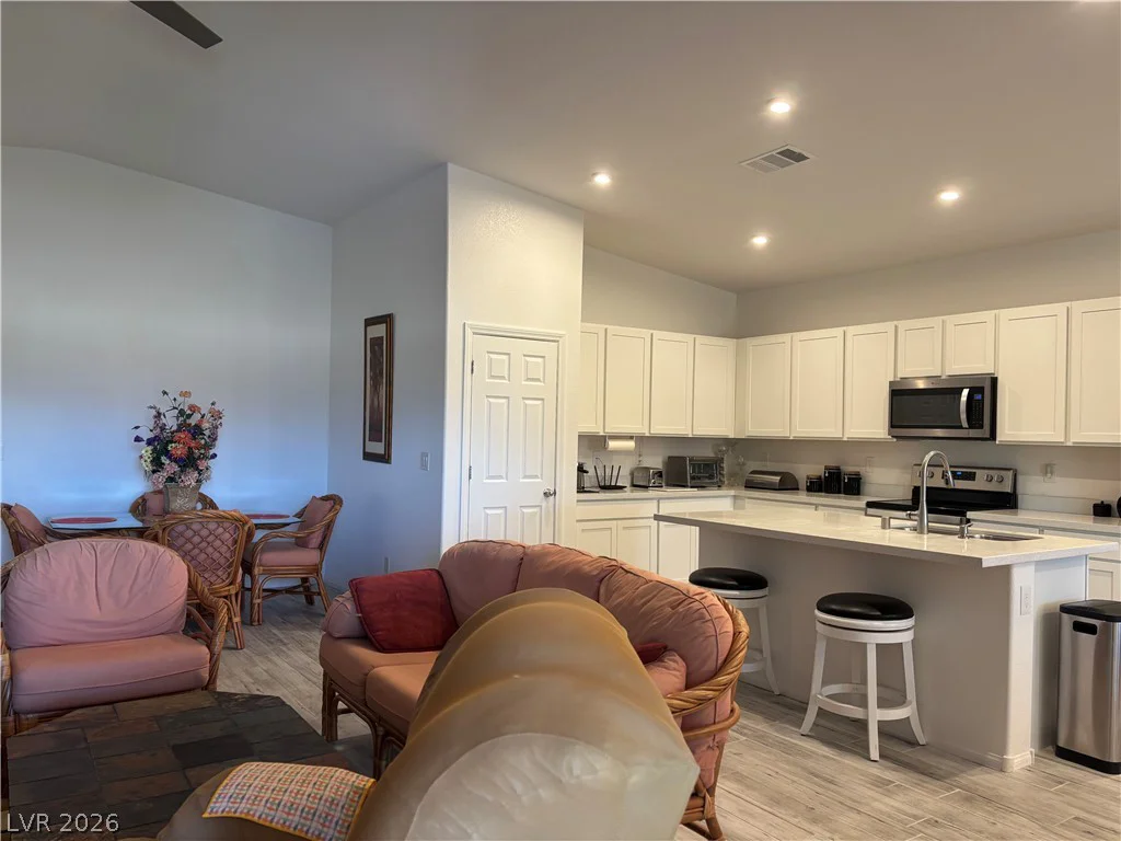 3558 Moffat, Pahrump, NV 89061