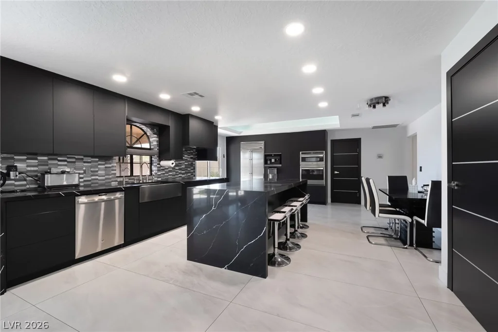 3130 Appleblossom, Las Vegas, NV 89117