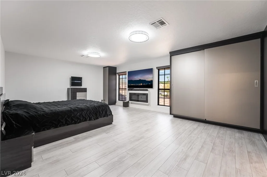 3130 Appleblossom, Las Vegas, NV 89117