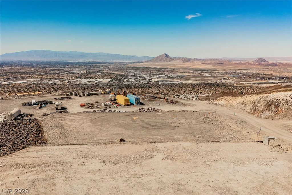 555 Grand Rim, Henderson, NV 89012