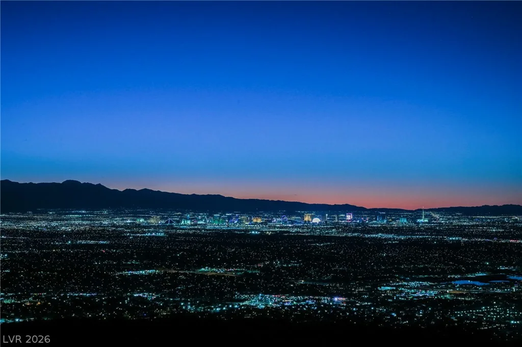 555 Grand Rim, Henderson, NV 89012