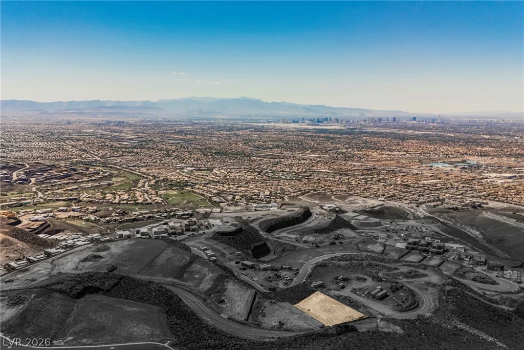 555 Grand Rim, Henderson, NV 89012