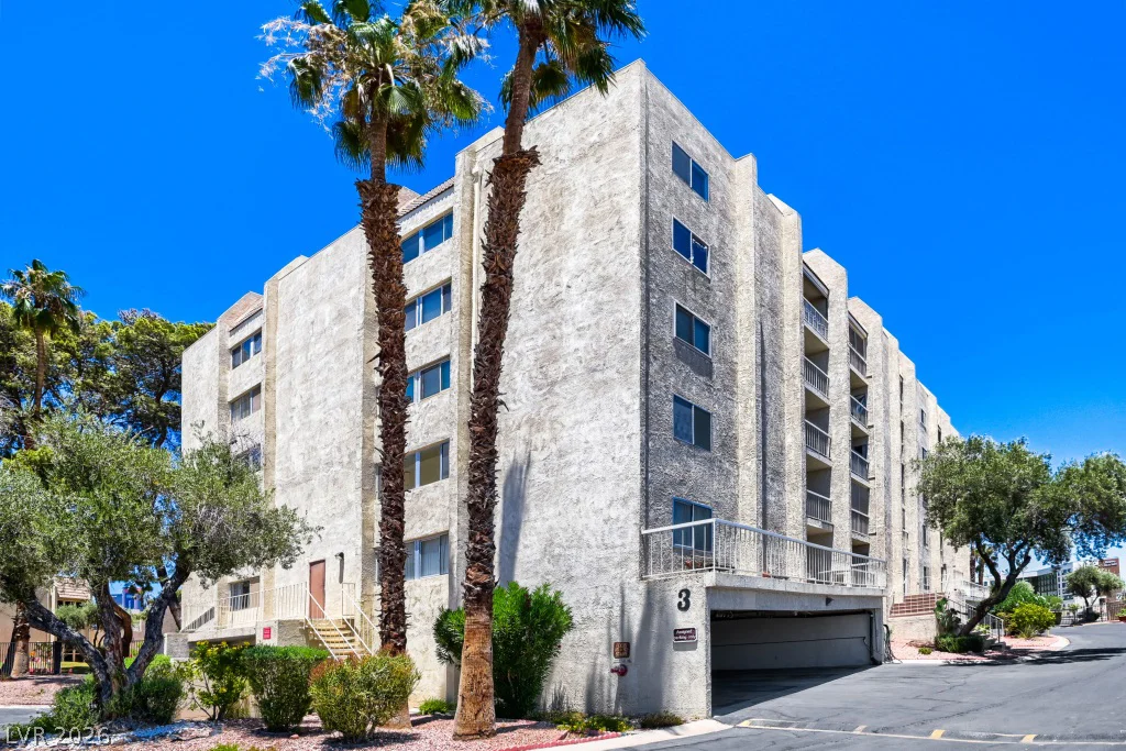 750 Royal Crest, Las Vegas, NV 89169