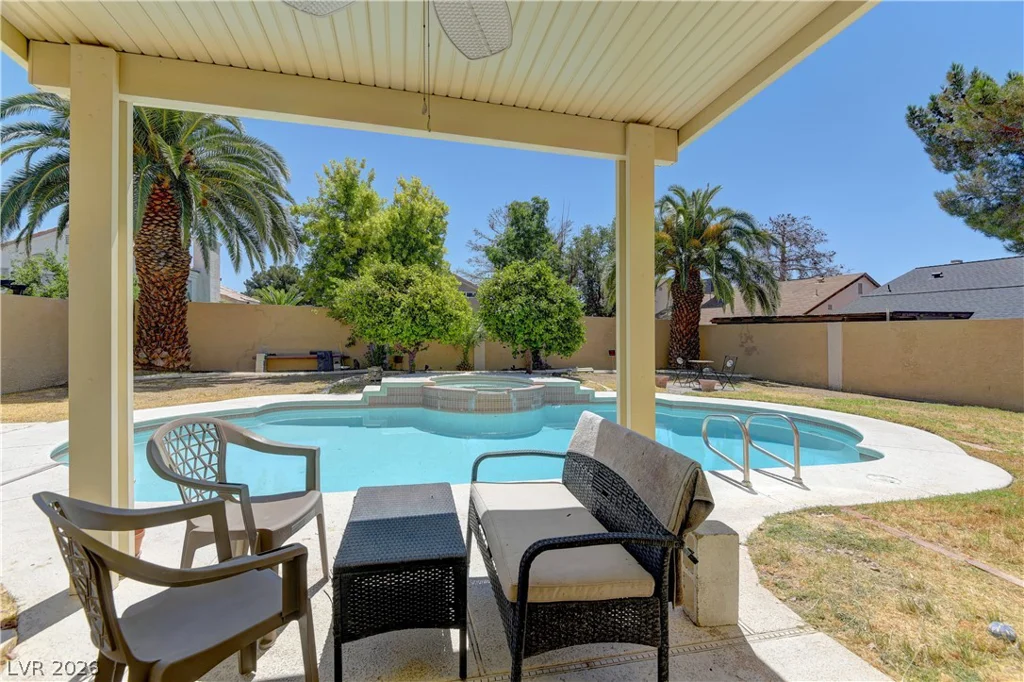 1316 Date Palm, Las Vegas, NV 89108