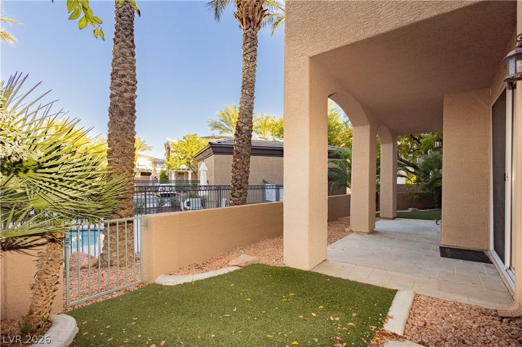 9420 San Laguna, Las Vegas, NV 89134