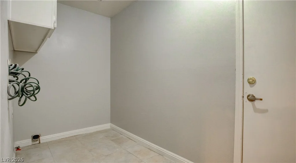 8640 Blissville, Las Vegas, NV 89145
