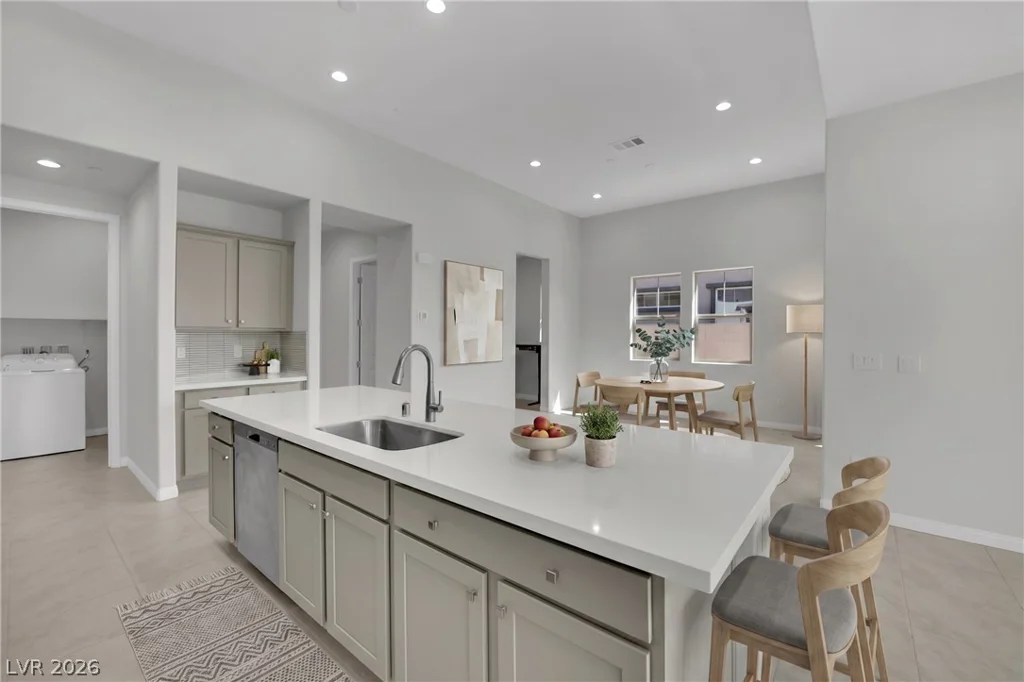 651 Kroker, Henderson, NV 89011