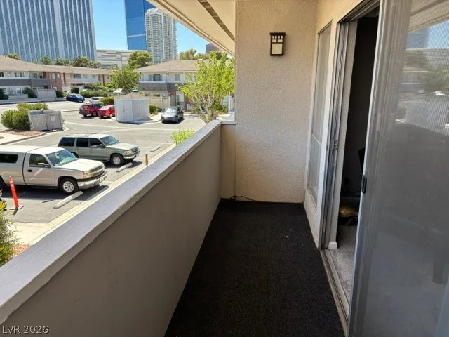 2845 Loveland, Las Vegas, NV 89109