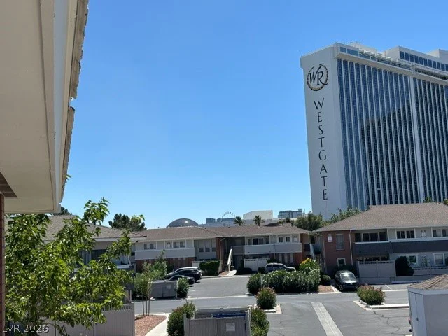 2845 Loveland, Las Vegas, NV 89109