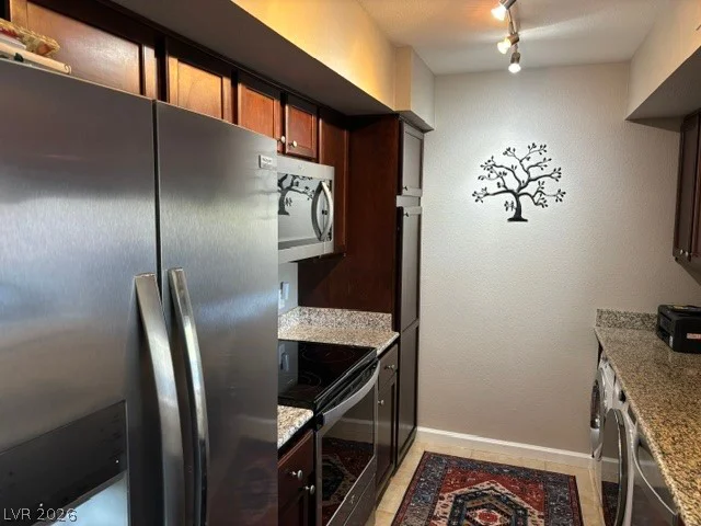 2845 Loveland, Las Vegas, NV 89109