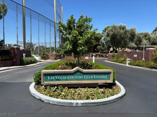 2845 Loveland, Las Vegas, NV 89109