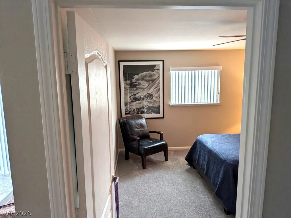 2845 Loveland, Las Vegas, NV 89109