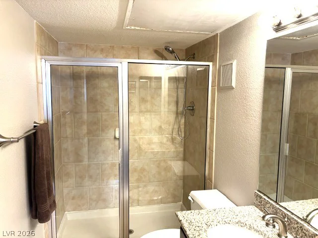 2845 Loveland, Las Vegas, NV 89109