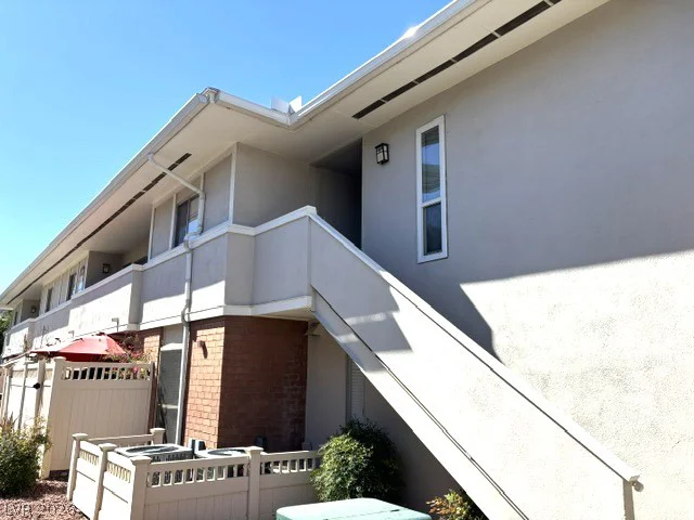 2845 Loveland, Las Vegas, NV 89109