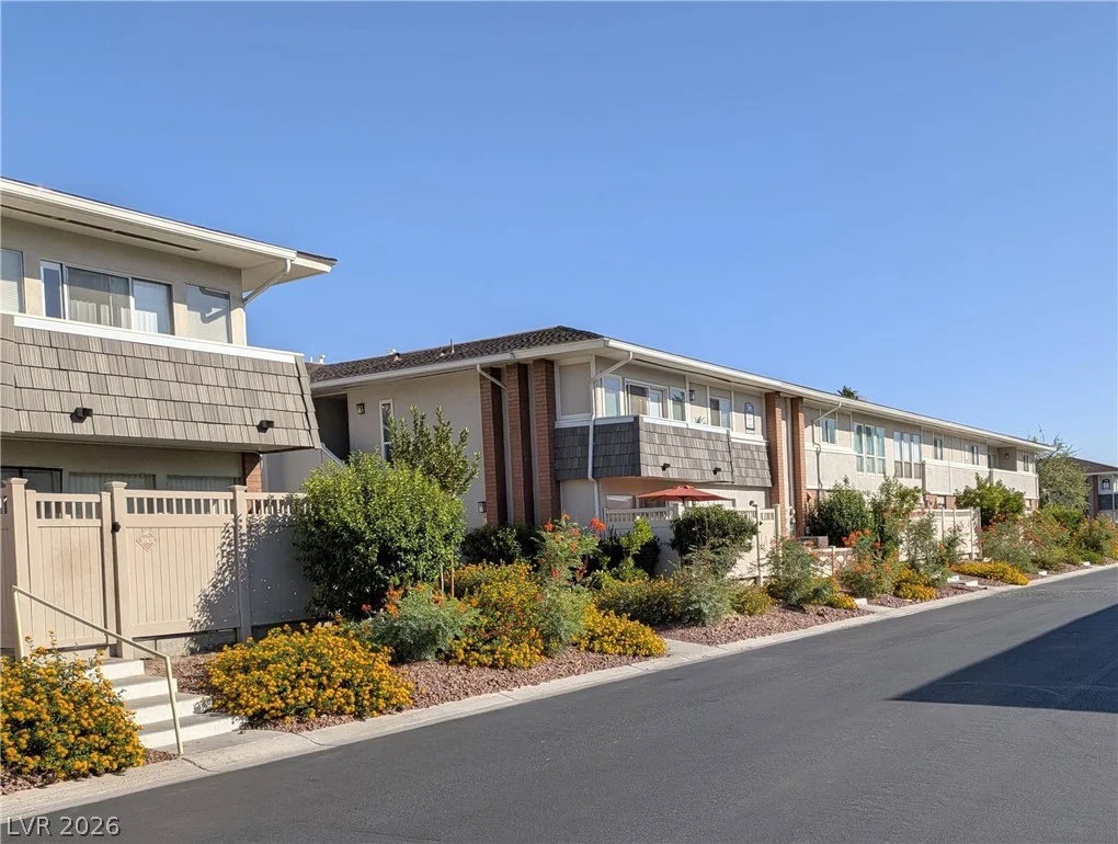 2845 Loveland, Las Vegas, NV 89109