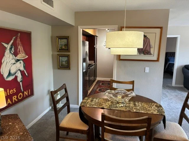 2845 Loveland, Las Vegas, NV 89109
