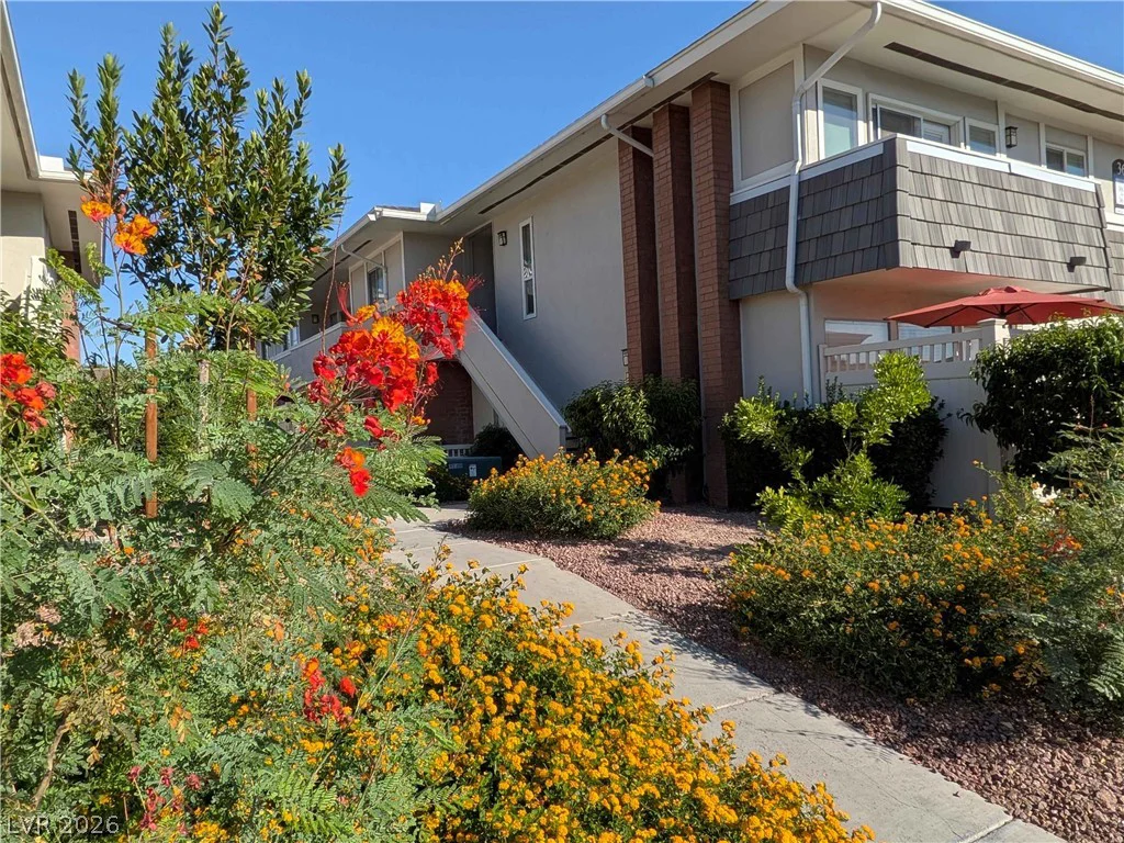 2845 Loveland, Las Vegas, NV 89109