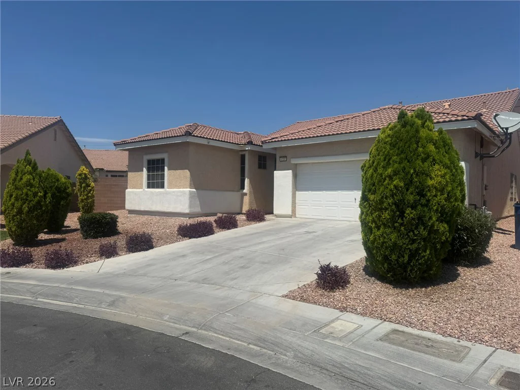 4737 Bell Canyon, North Las Vegas, NV 89031