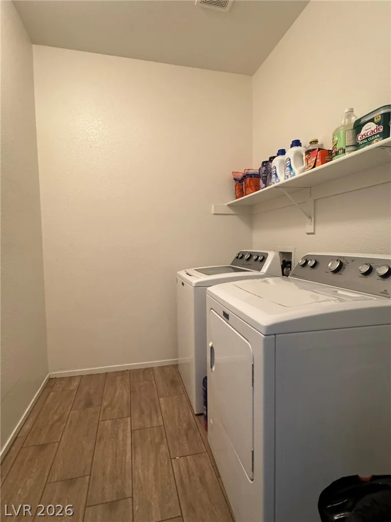 4737 Bell Canyon, North Las Vegas, NV 89031