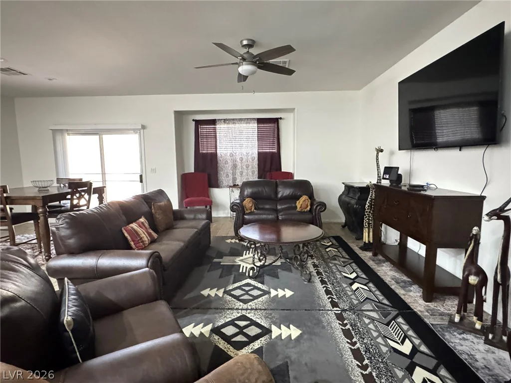 4737 Bell Canyon, North Las Vegas, NV 89031