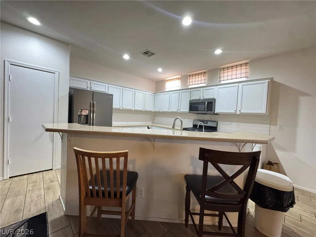 4737 Bell Canyon, North Las Vegas, NV 89031