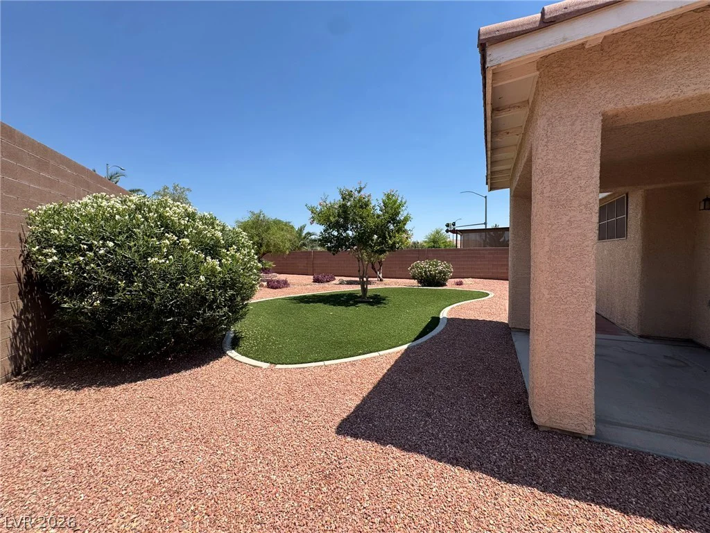 4737 Bell Canyon, North Las Vegas, NV 89031