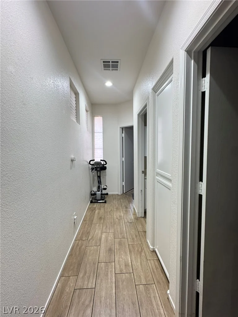 4737 Bell Canyon, North Las Vegas, NV 89031