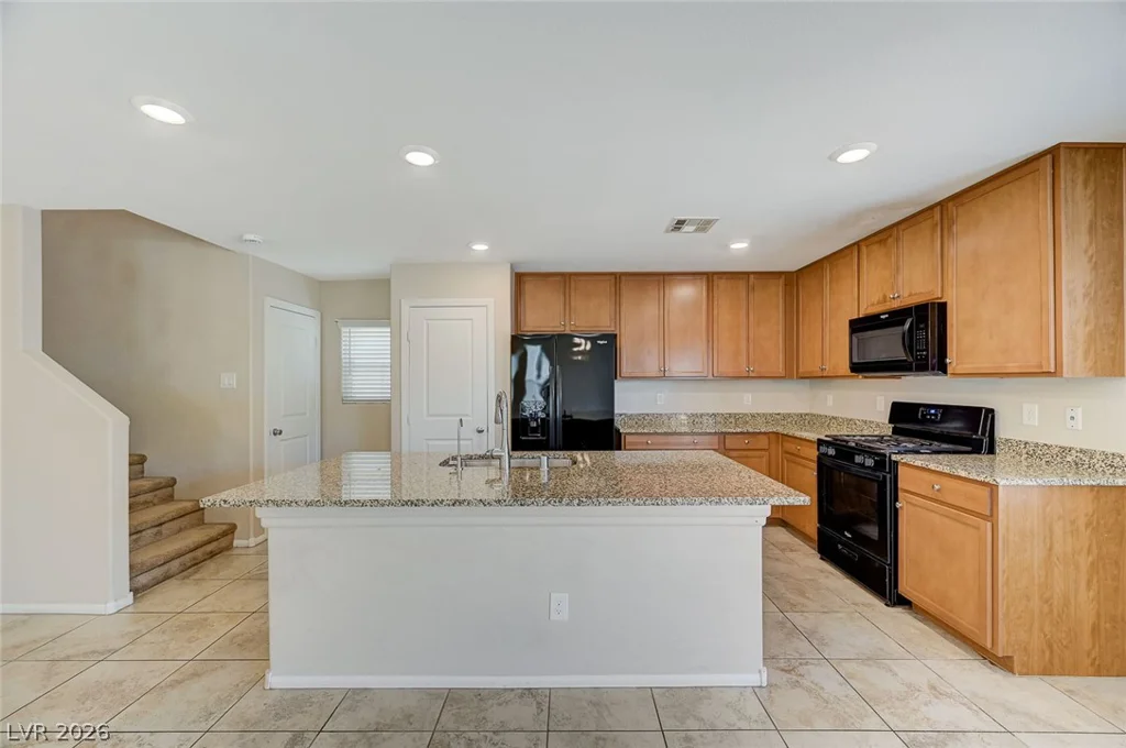 9228 Harbin, Las Vegas, NV 89148