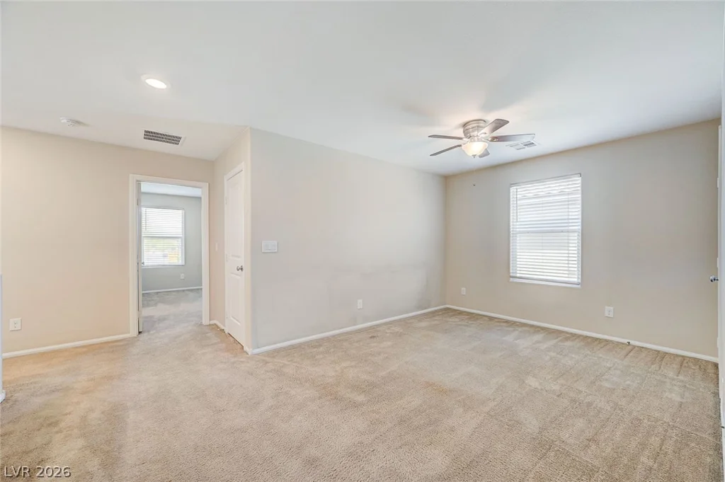 9228 Harbin, Las Vegas, NV 89148