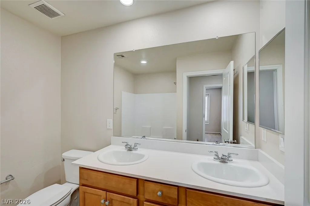 9228 Harbin, Las Vegas, NV 89148