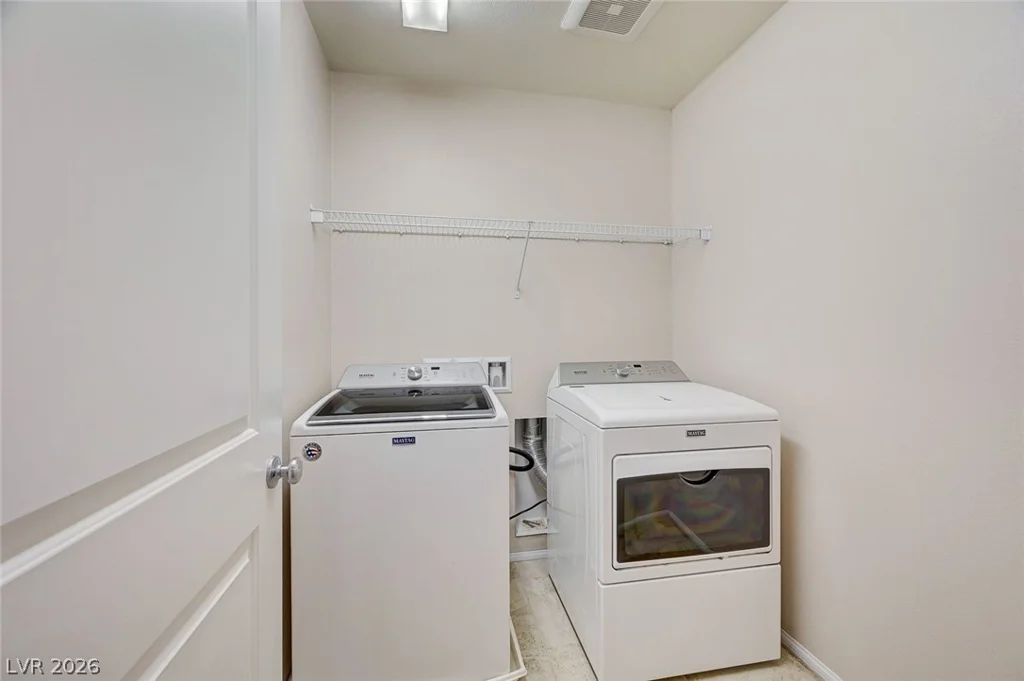9228 Harbin, Las Vegas, NV 89148