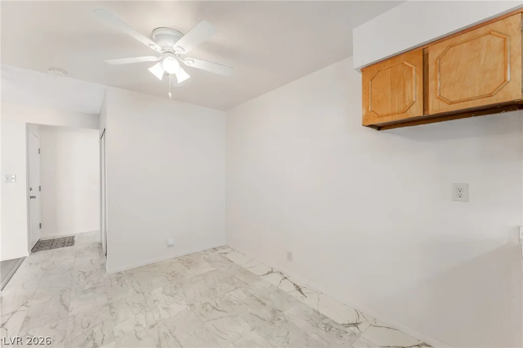 113 Rosemeade, Las Vegas, NV 89106
