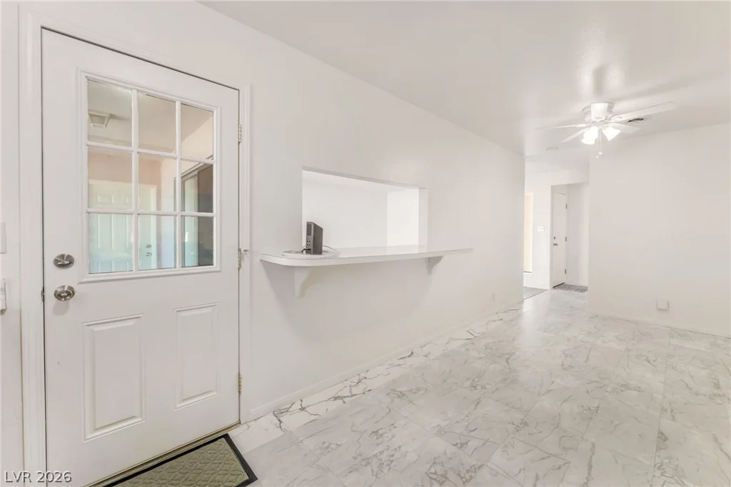 113 Rosemeade, Las Vegas, NV 89106