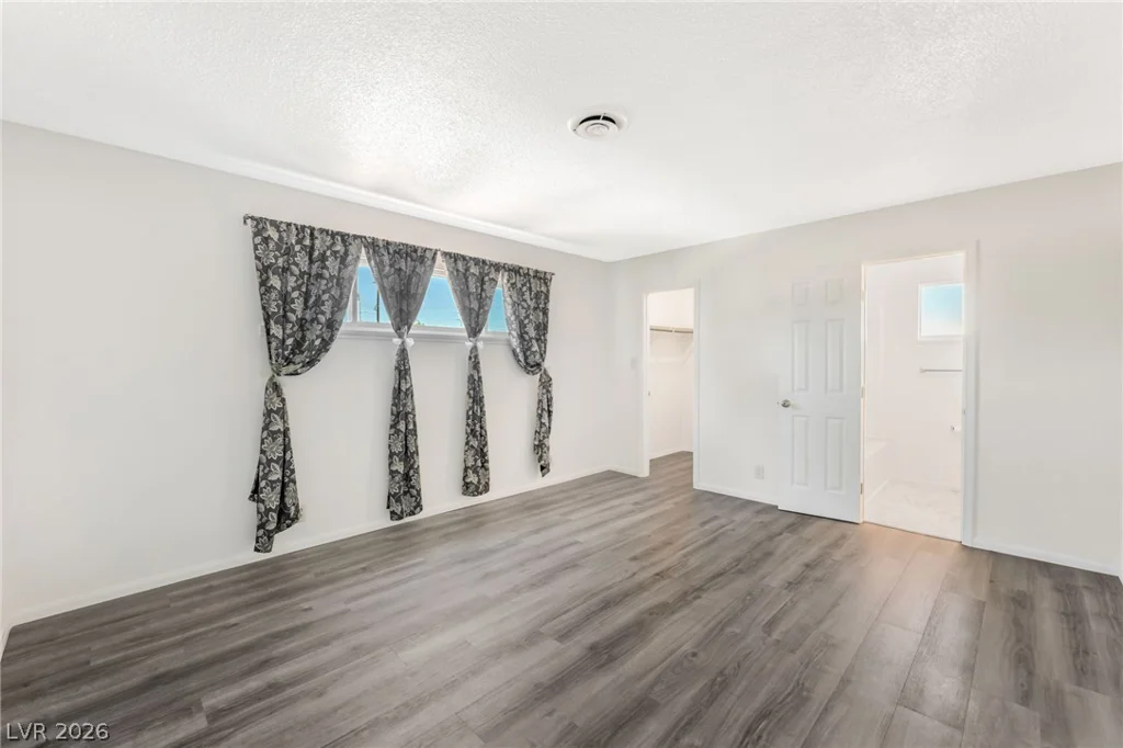 113 Rosemeade, Las Vegas, NV 89106